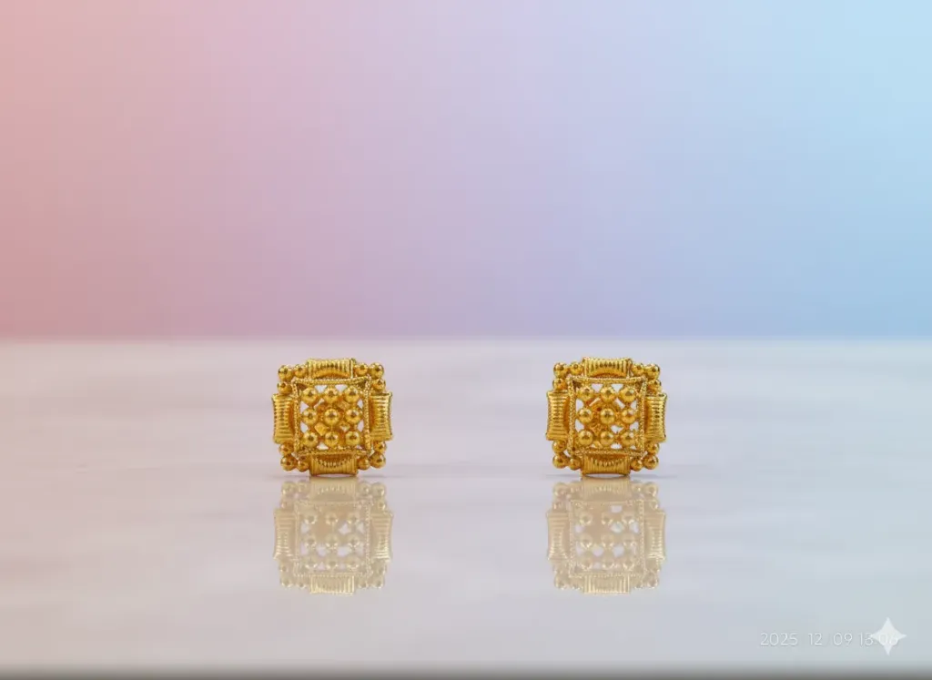 [E27]  Gold Look Finely Detailed Square Stud Earrings